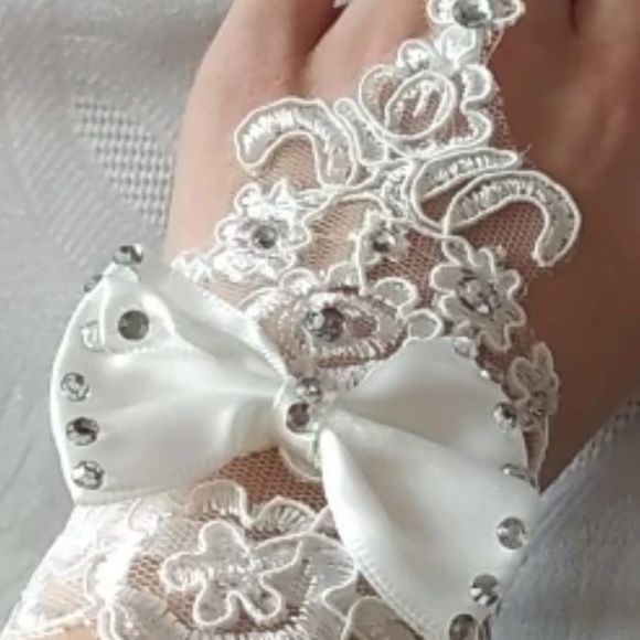 Hollow Band Fingerless Bride Gloves Lace Crystal W - Picture 3 of 4